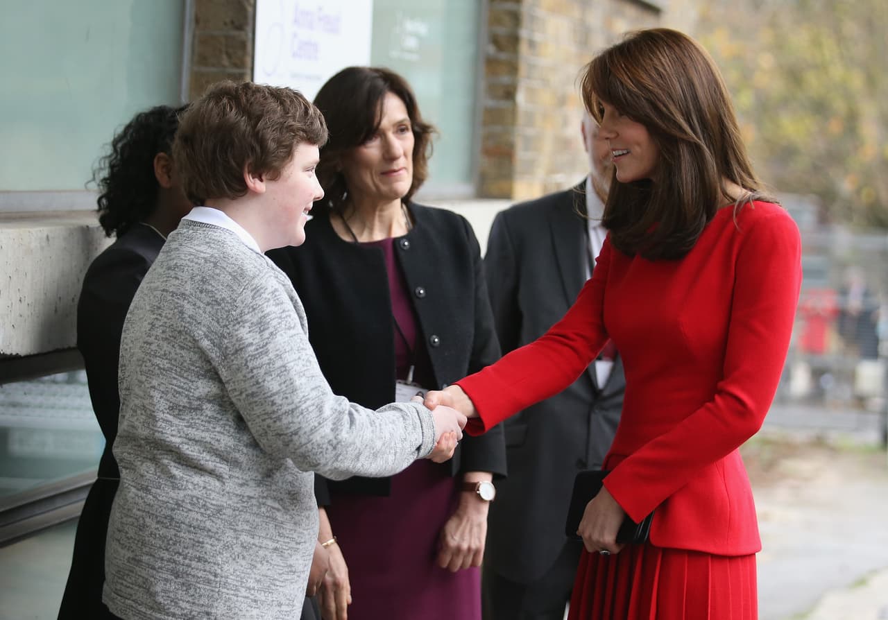 La duquesa de Carmbridge asistió a una fiesta de Navidad en el 'Anna Freud Centre' de Londres, Inglaterra.