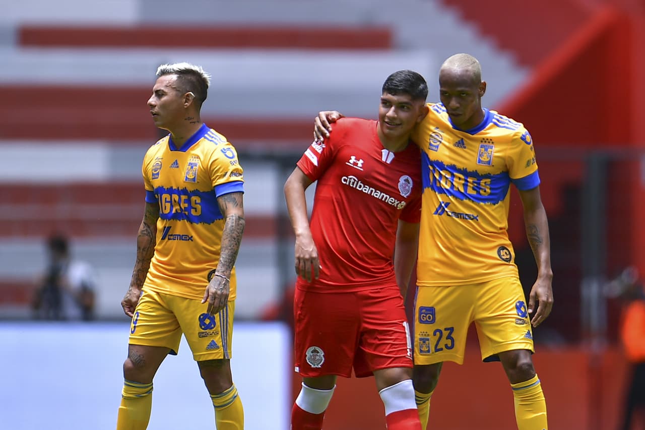 Los Diablos de Toluca vencen a los Tigres de la UANL tres goles a dos; los universitarios registran su primera derrota en el torneo Guard1anes 2020. Gignac fue autor de los dos goles, mientras que Canelo y Triverio le dan la victoria a Toluca.