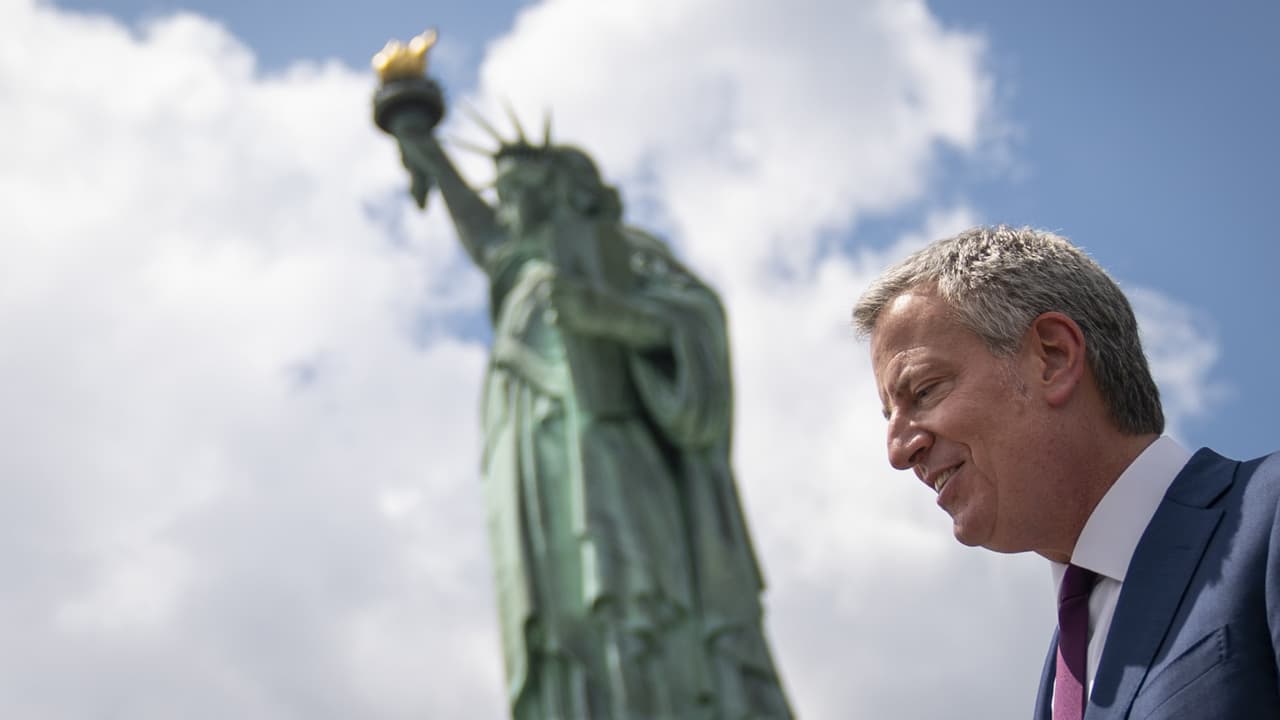 Bill de Blasio confirma su candidatura a la nominación demócrata para la presidencia en 2020