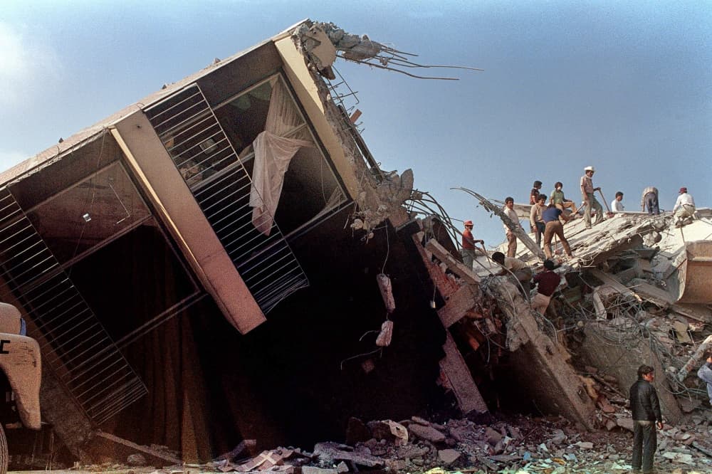 Solidaridad por terremoto en México 1985.
