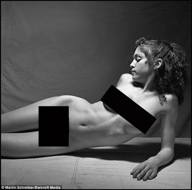 Se trata de una serie de imágenes que fueron tomadas en Nueva York para una clase de fotografía, en 1979.