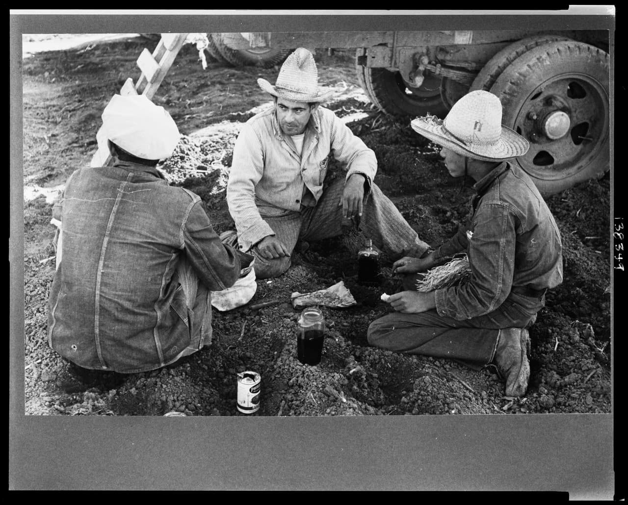 Peter Balandran, nacido en Chihuahua, México. Trabajador del ferrocarril en Kansas City, 1943.