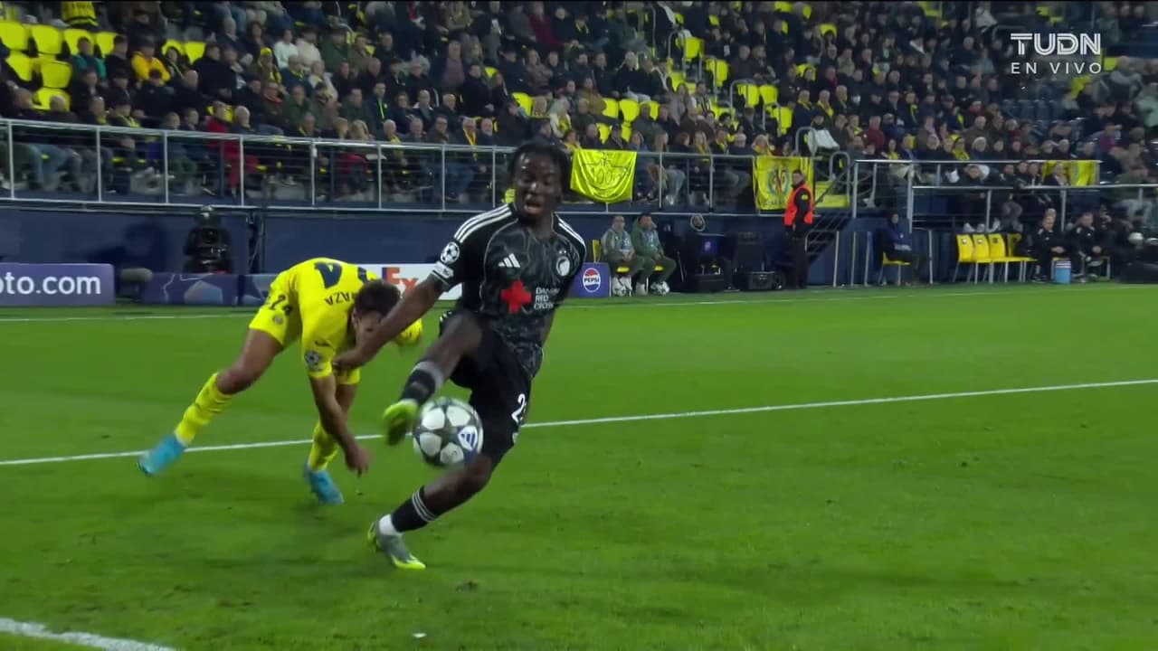 Miren nada más la técnica de Yoram Zague ¡La controló como jefe!