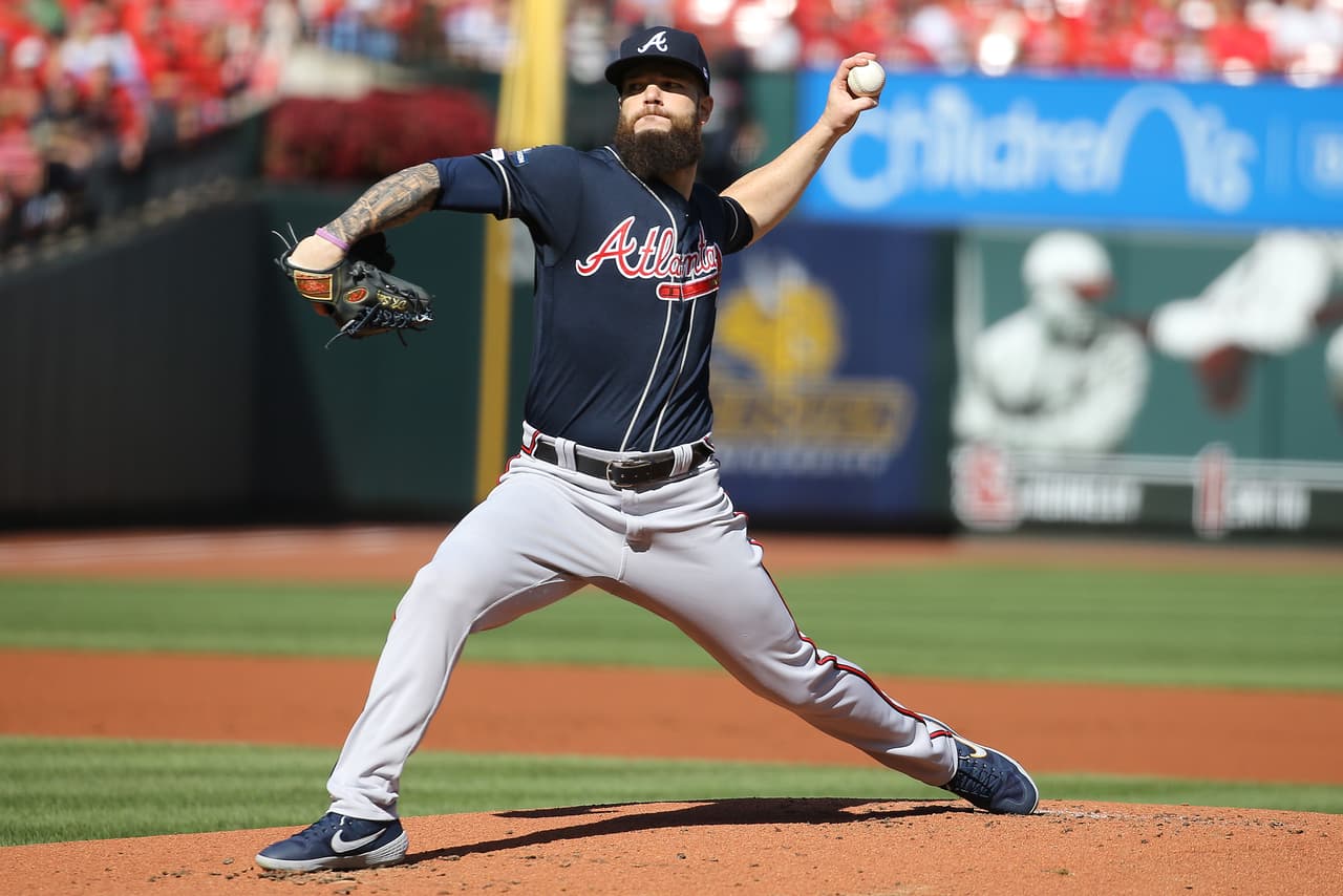 Dallas Keuchel pasó de los Atlanta Braves para jugar con los Chicago White Sox.