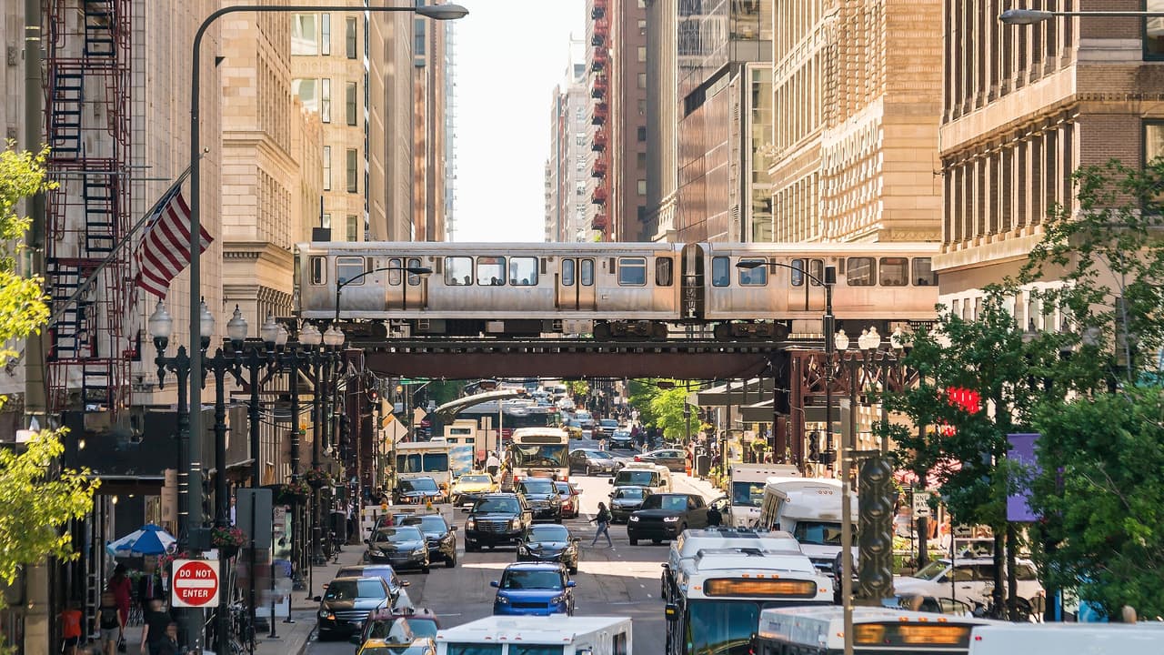 <h3 class="cms-h3-H3">10. Chicago, Illinois</h3>
<br>Costo de propiedad y mantenimiento: 
<b>81</b>
<br>Tráfico e infraestructura: 
<b>99</b>
<br>Seguridad: 
<b>41</b>
<br>Acceso a vehículos y a su mantenimiento: 14
<br>Dato curioso: 
<b>Chicago, empatada con Boston y Buffalo, New York, es la ciudad en EEUU en las que es más caro estacionar un carro.</b>