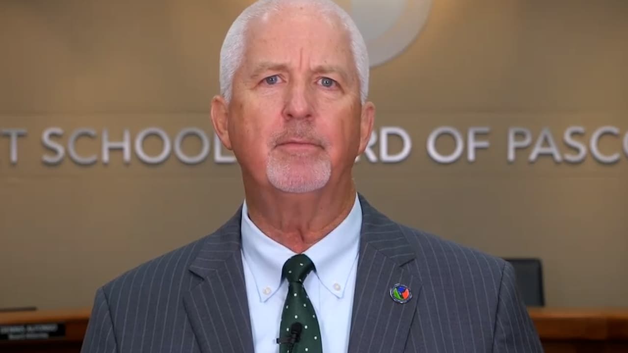 Anuncian autoridades escolares del condado de Pasco la expulsión de estudiantes involucrados en peleas 