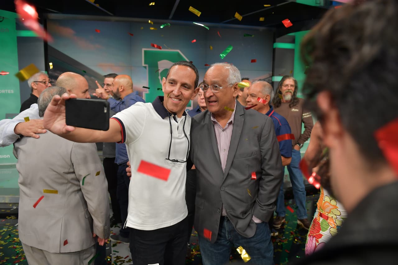 República Deportiva cumple 20 años de alegría e información y así los vivimos este domingo.