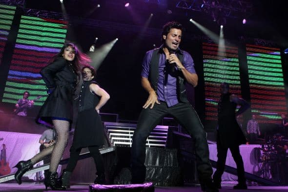 El espectáculo se realizaría en la plaza de toros de la ciudad de Valencia. Luego se informó que la capacidad del recinto había sido rebasada.