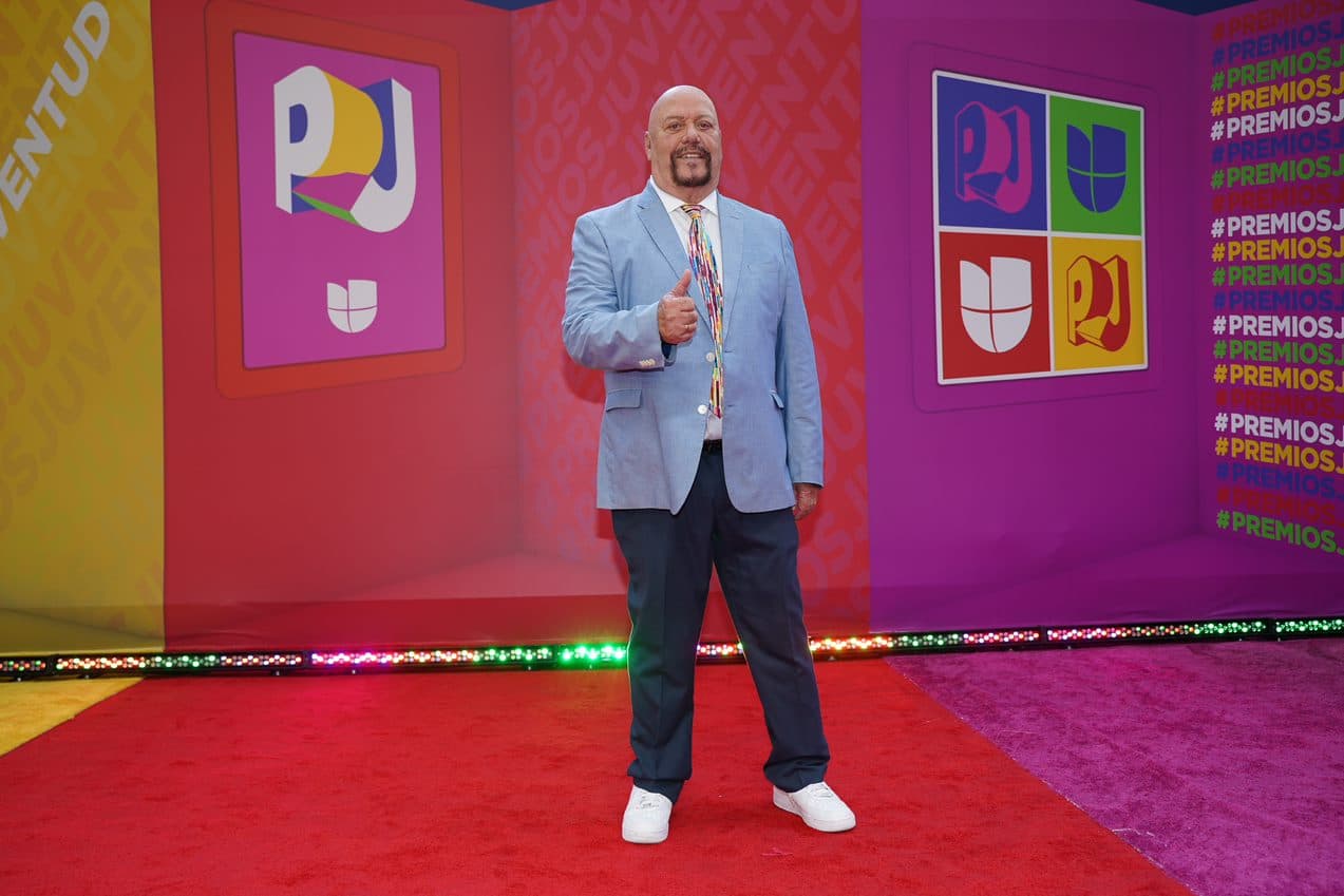 El comentarista deportivo Enrique 'El Perro' Bermúdez fue parte de esta fiesta hispana.