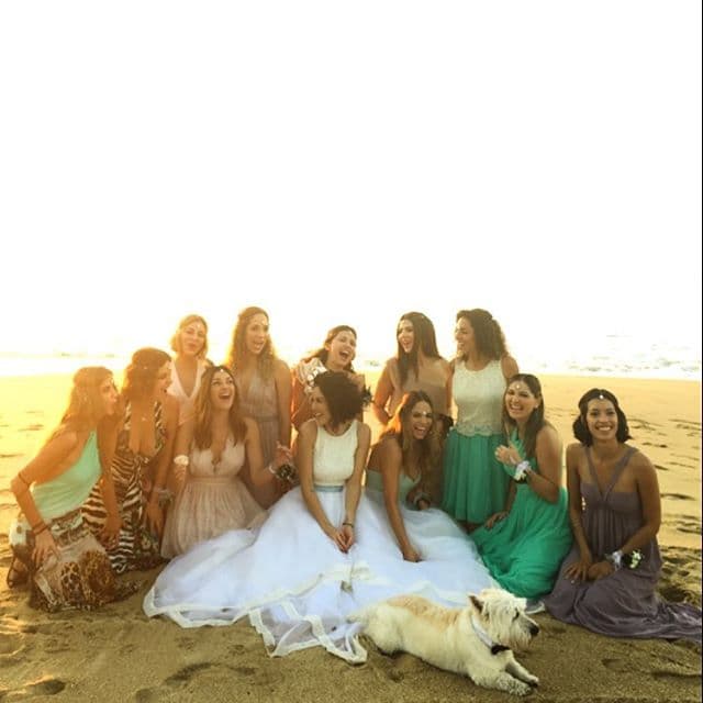 La actriz estuvo acompañada de sus mejores amigas, como Fabiola Campomanes y Ludwika Paleta.