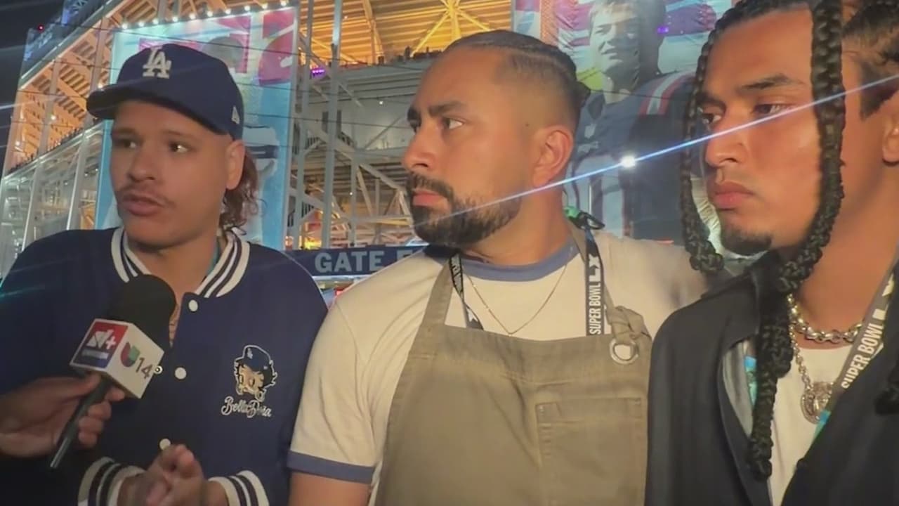 “Aquí estamos en el estadio”: Bad Bunny y latinos conquistan el espectáculo de medio tiempo del Super Bowl LX