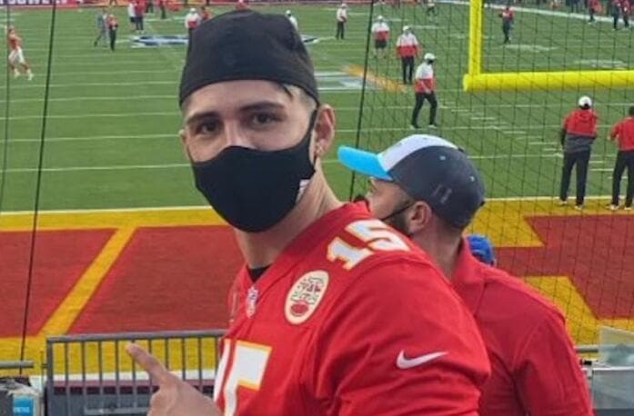 Orgullo: Alan Pulido y SKC apoyan a Mahomes y los Chiefs en el Super Bowl