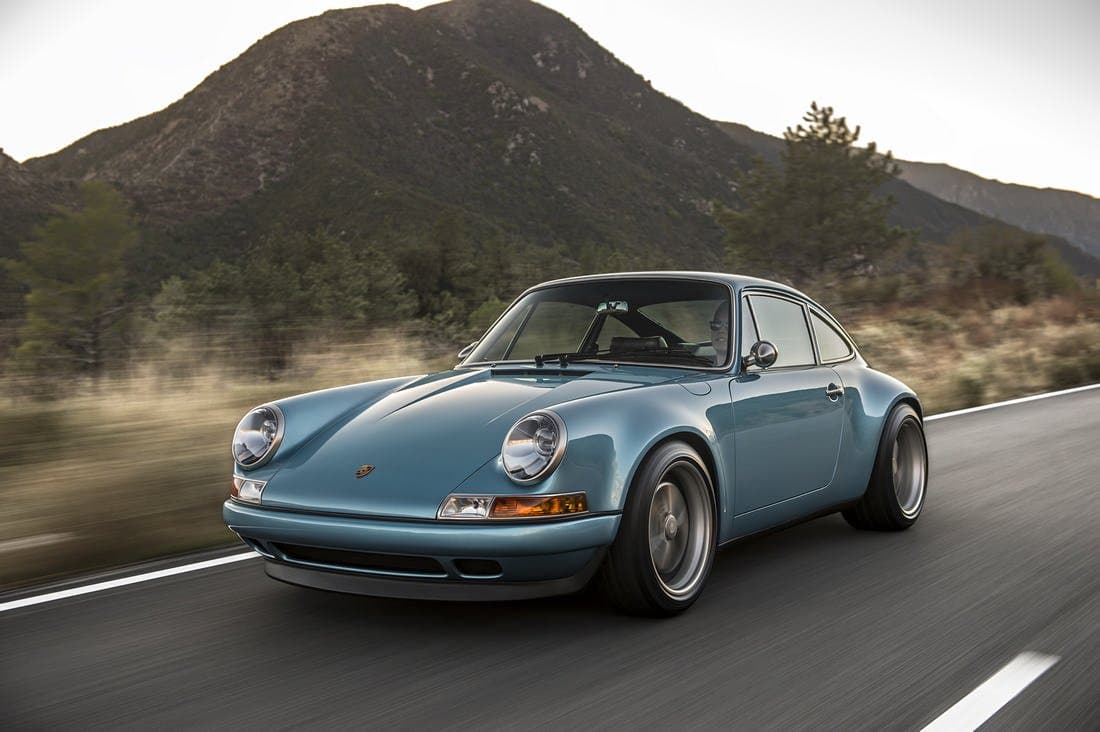 Los modelos del 
<b>Porsche 911</b> enfriados por aire, construidos entre 1963 y 1998, constituyen la serie de vehículos deportivos más querida y venerada de la historia del automóvil.