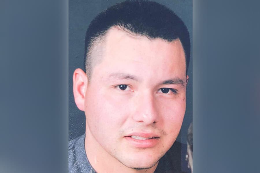 Padre hispano muere ahogado salvando a su hijo que montaba bicicleta y cayó a un canal