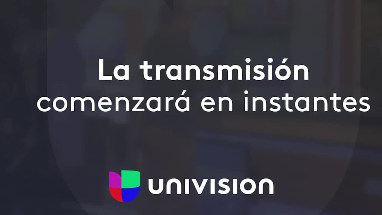 ¡Expulsión! El árbitro saca la roja directa a Denil Maldonado.
