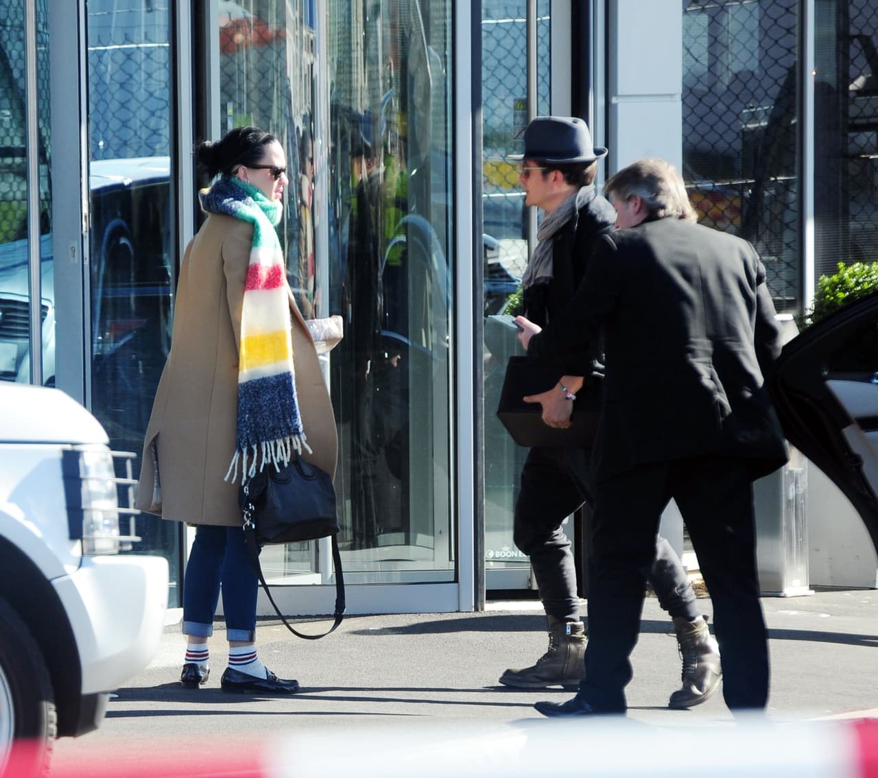 Esto sin duda quiere decir que este muchacho va en serio en la relación que mantiene con la intérprete de 'Roar'.