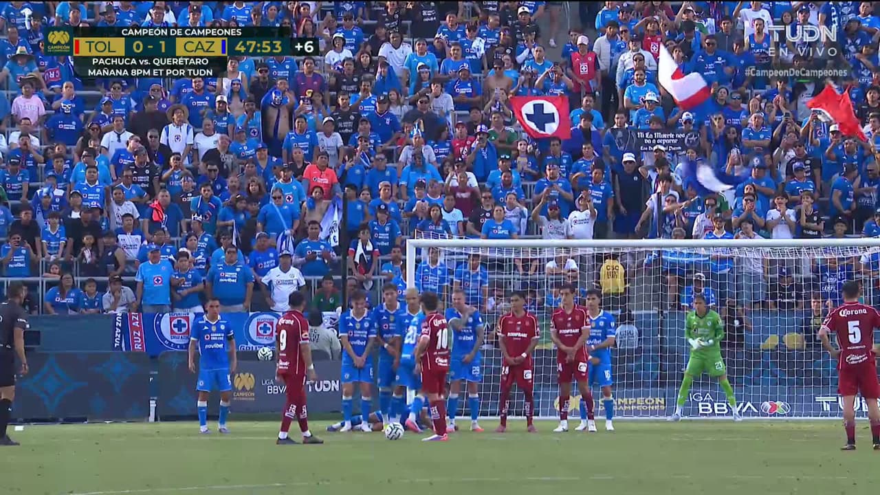 ¡GOL!  anota para Toluca. Alexis Vega