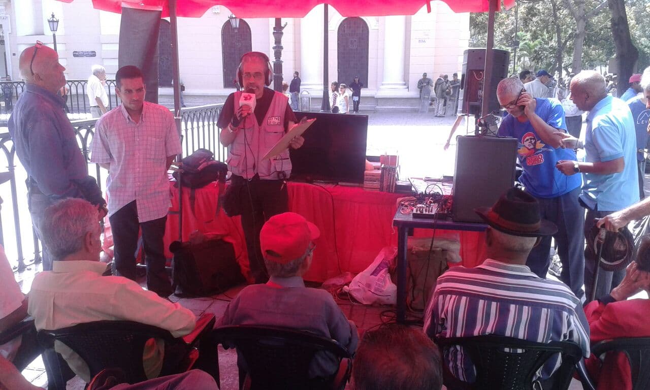 La base del chavismo en Caracas celebra que Trump diga que quiere trabajar con la Rusia de Vladimir Putin y con China.