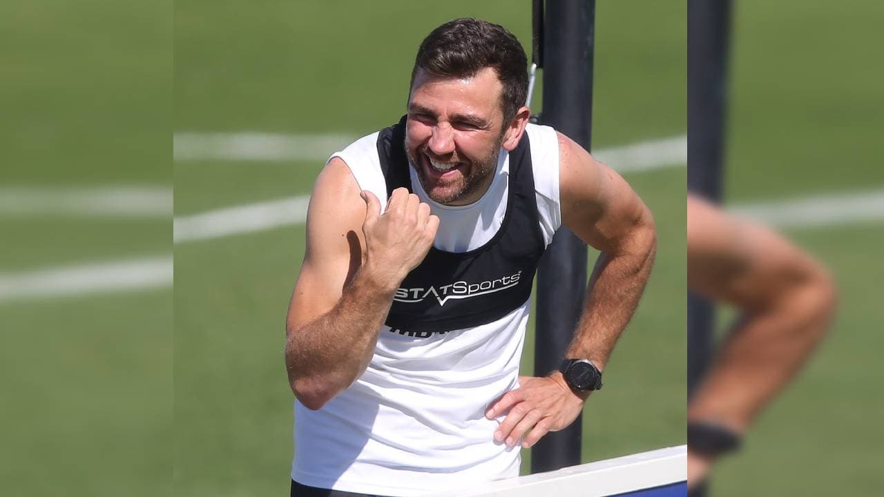 Ya se extrañaban las bromas durante las prácticas con los compañeros.