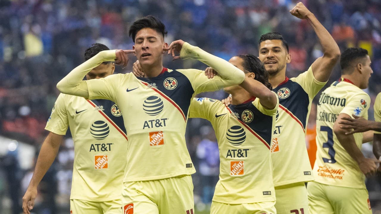 Edson Álvarezjugará en el Ajax