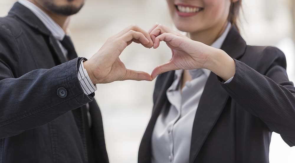 <b>La Rata en el Mes de la Liebre (del 19/20 de febrero al 20/21 de marzo) (Los nacidos en 1936, 1948, 1960, 1972, 1984, 1996, 2008)</b>
<br>
<br>Disfrutarás una dosis extra de energía que te pondrá en una posición privilegiada en tu trabajo o tu vida social. Es importante que no mezcles el amor con los negocios sino que separes bien cada cosa.