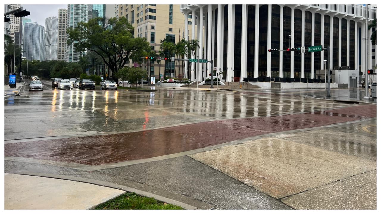 Así están las calles de Miami antes del impacto del potencial ciclón tropical 1