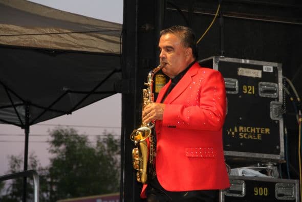 El popular Conjunto Primavera cerró con broche de oro la gran celebración del Latin Grammy Street Party en Phoenix, donde cientos de personas se congregaron desde muy temprano para escucharlos y cantar con ellos.