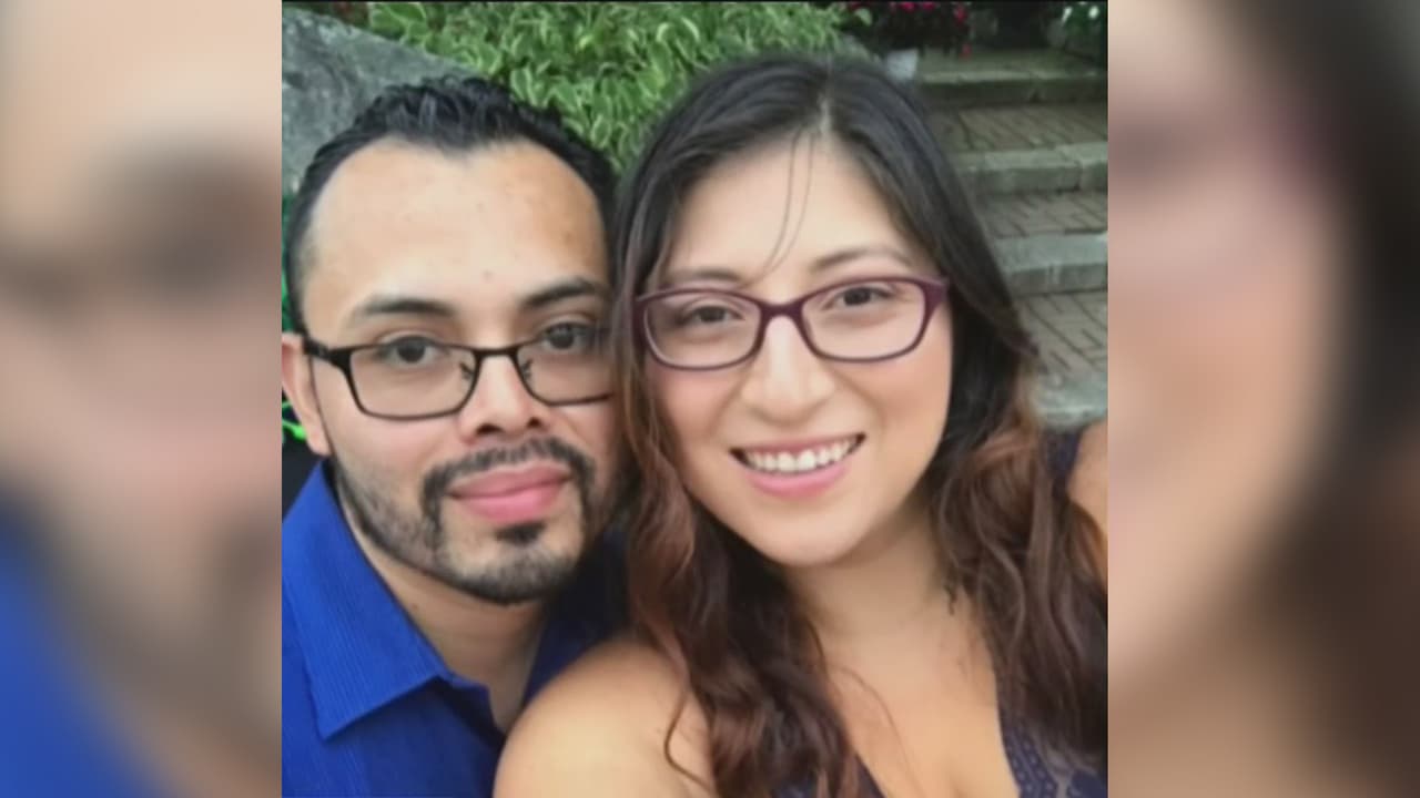 ICE se ve obligado a explicar por qué detuvo a una madre indocumentada en una cita para tramitar su 'green card'