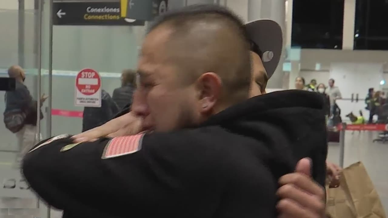 Cinco meses después, hijos de Leydy Martínez se reúnen con su padre en Colombia