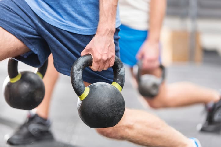 Las kettlebells ayudan a quemar calorías.