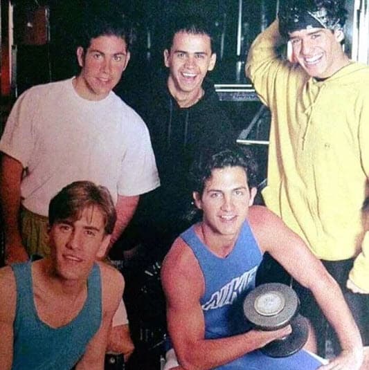 Durante la entrevista, el intérprete de la canción ‘40 grados’ también agradeció el cariño que ha recibido de la gente que lo sigue a través de las redes sociales, a pesar de ya no tener una vida pública.