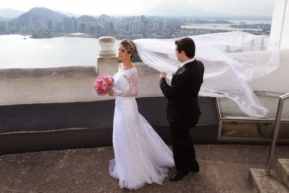 Si te vas a casar y quieres congelar el momento de una forma única, toma en cuenta esta idea, tendrás fotos inigualables.