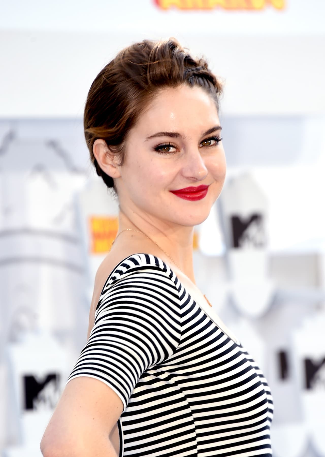 Shailene Woodley es fan del curry de coco.