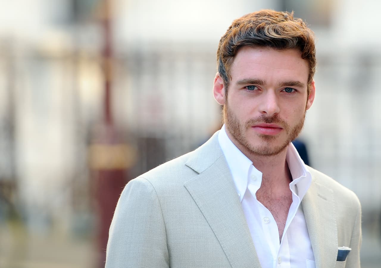 El primero de ellos, Richard Madden quien adora el queso untado en pan tostado.