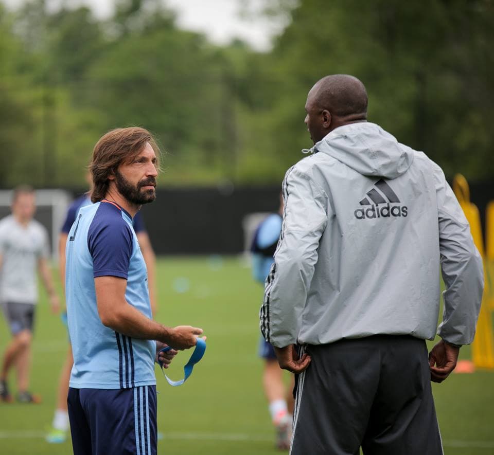 Andrea Pirlo también quiere ser 'Maestro' de la carne asada, freestylers con los Red Bulls