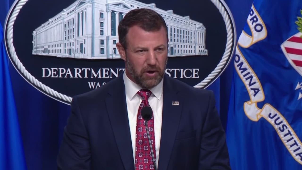 Markwayne Mullin habla sobre el incidente en avión de Flydubai y sobre si representó una amenaza para EEUU