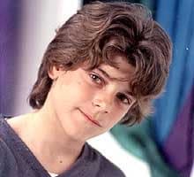 <b>Santiago Mirabent</b> sólo realizó 2 telenovelas, esa historia infantil y 'Piel de otoño'(2005) para después retirarse y seguir sus estudios académicos.