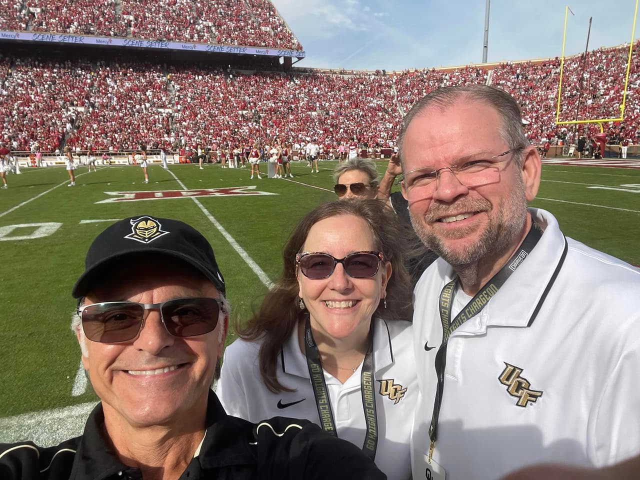 Vargas dice que quiere centrarse en el crimen y la seguridad pública impulsando la aplicación de la ley y poniendo fin a los campamentos para personas sin hogar, mientras encuentra soluciones para ayudarlos. Quiere utilizar la Universidad de Florida Central para un nuevo esfuerzo de revitalización del centro de la ciudad, apoyar a las pequeñas empresas y mejorar el equipo, la capacitación y la infraestructura para los socorristas.