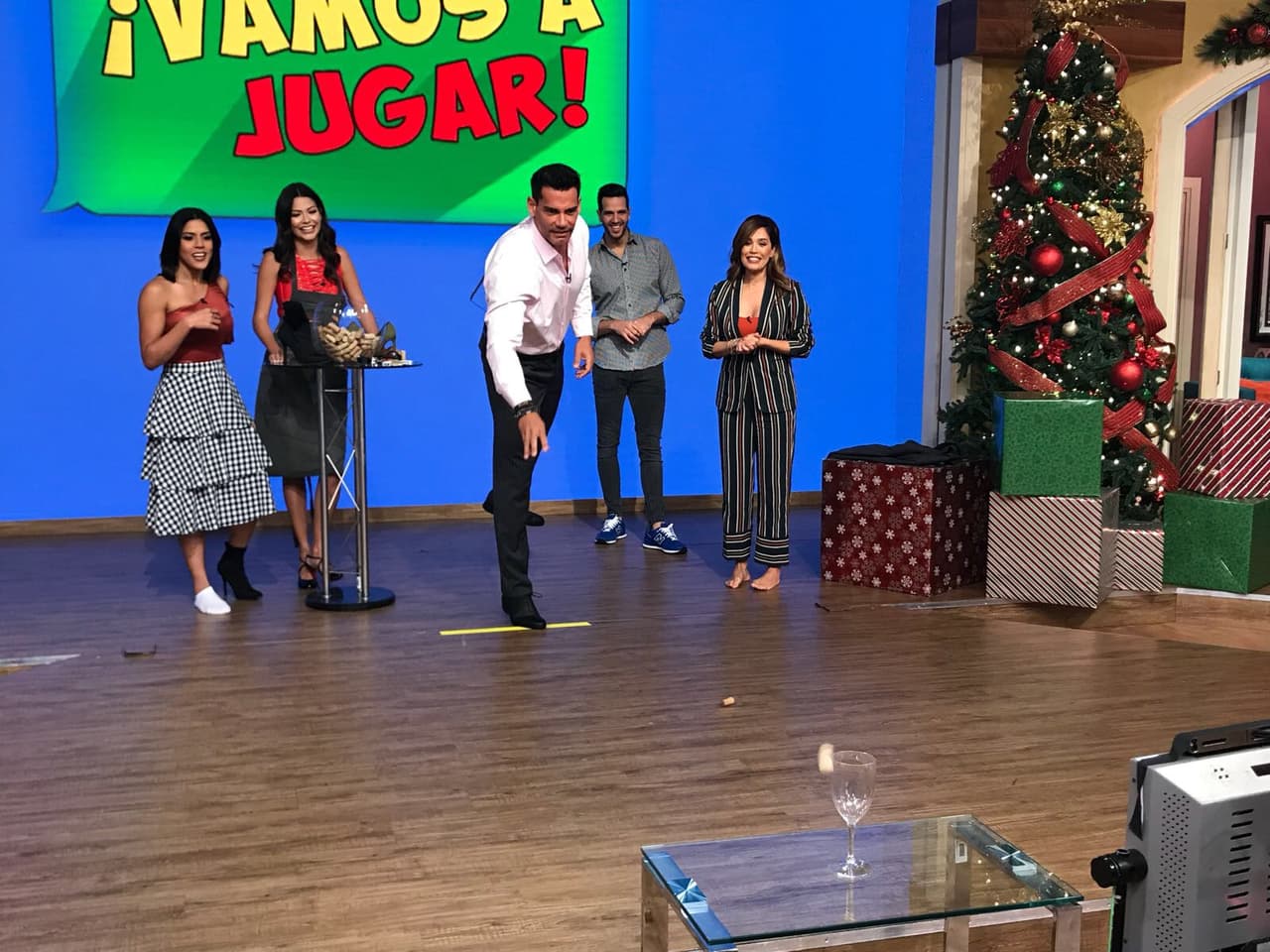 Un intento más y casi le atinaba, por eso le dimos otra oportunidad.