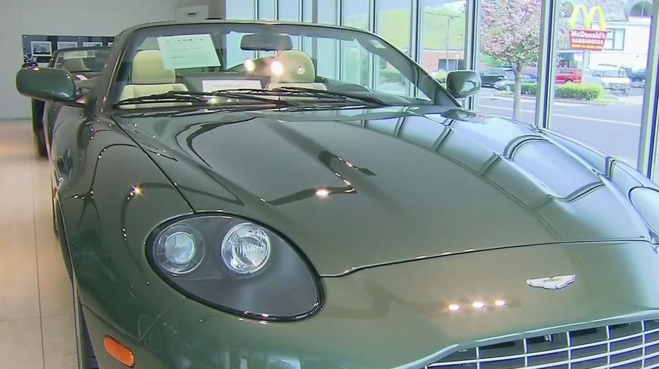 En 1 minuto Noticias de Negocios en N+ Univision: Aston Martin realiza despidos mundiales; culpan a aranceles