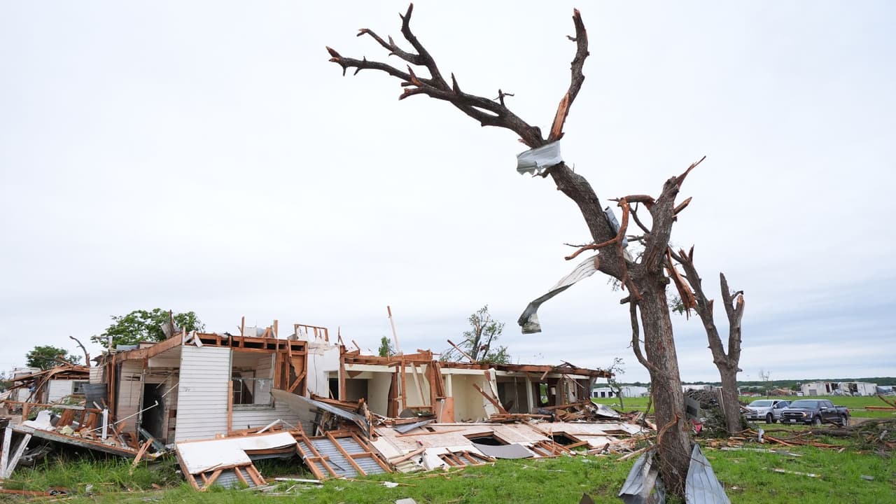 Servicio Meteorológico Nacional confirma cuatro tornados tras tormentas severas en el norte de Texas