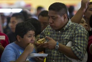 Los tacos serán más caros: México aplicará impuesto a los alimentos preparados