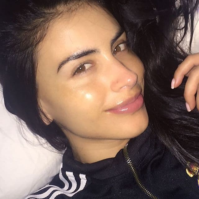 Jessica Cediel nos seduce con su belleza al natural.