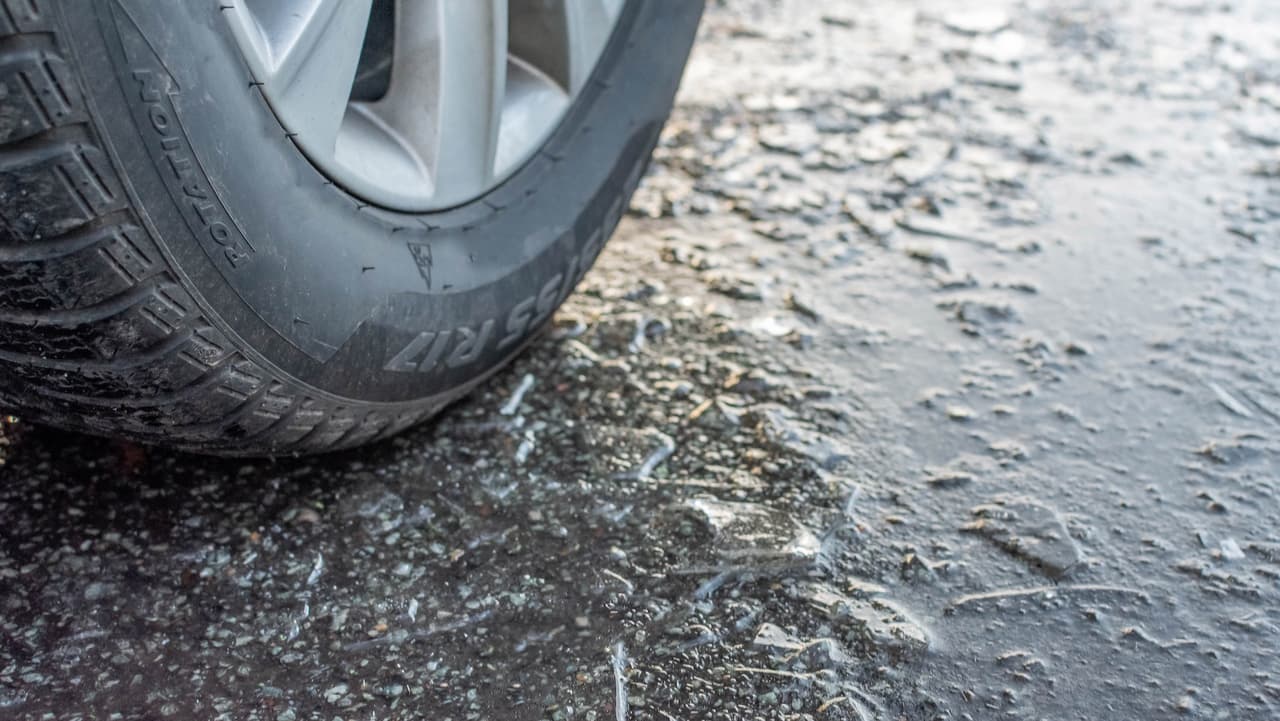 Alerta por hielo negro en caminos de Nueva York: riesgos y cómo protegerse