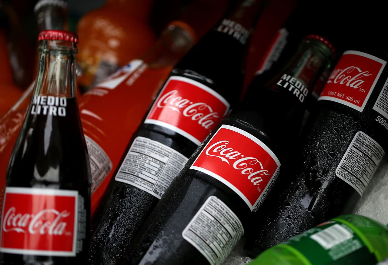 Las sodas deberán alertar sobre los riesgos de obesidad, diabetes y daño dental.