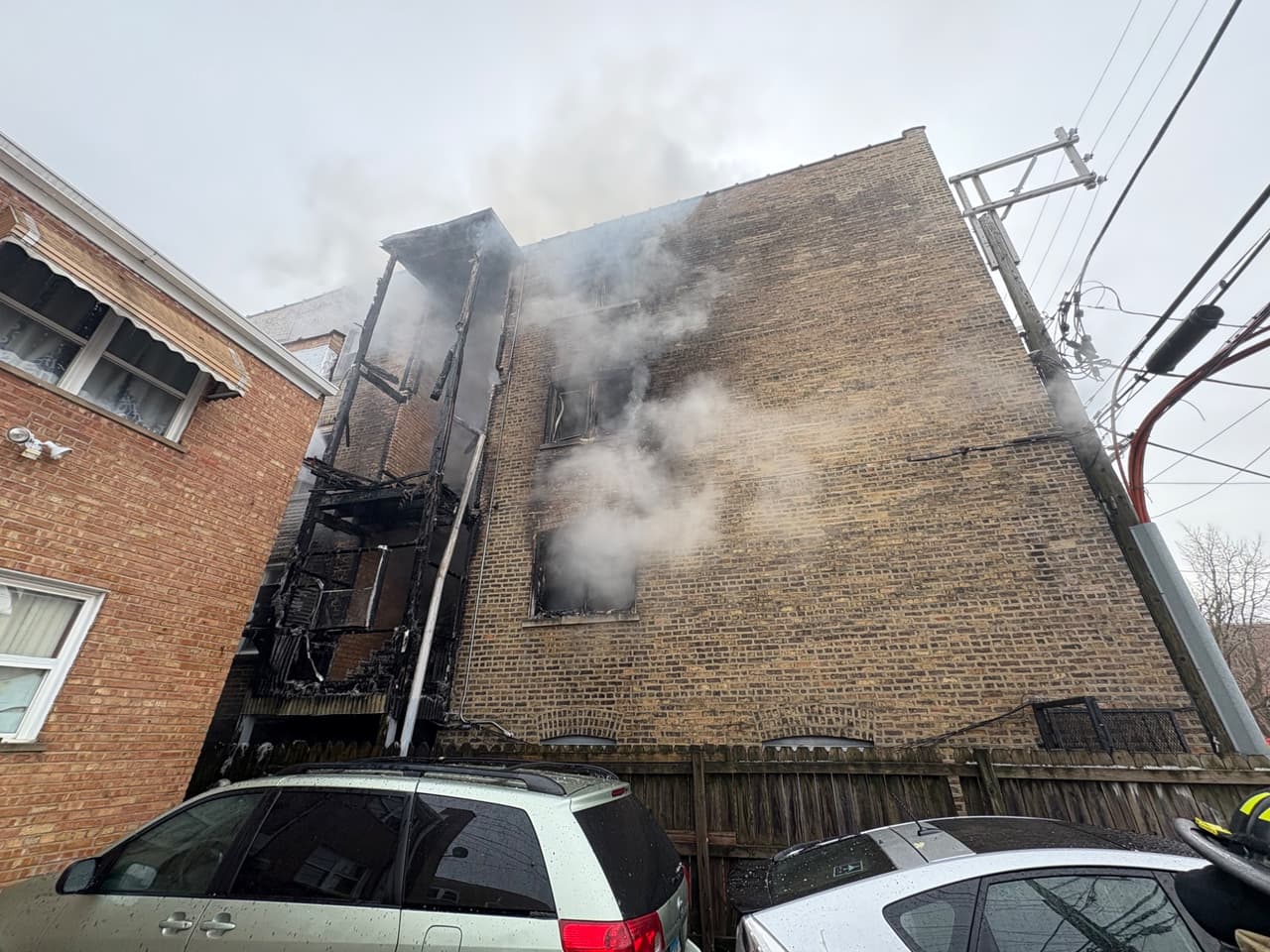 Las causas de este incendio continúan bajo investigación.