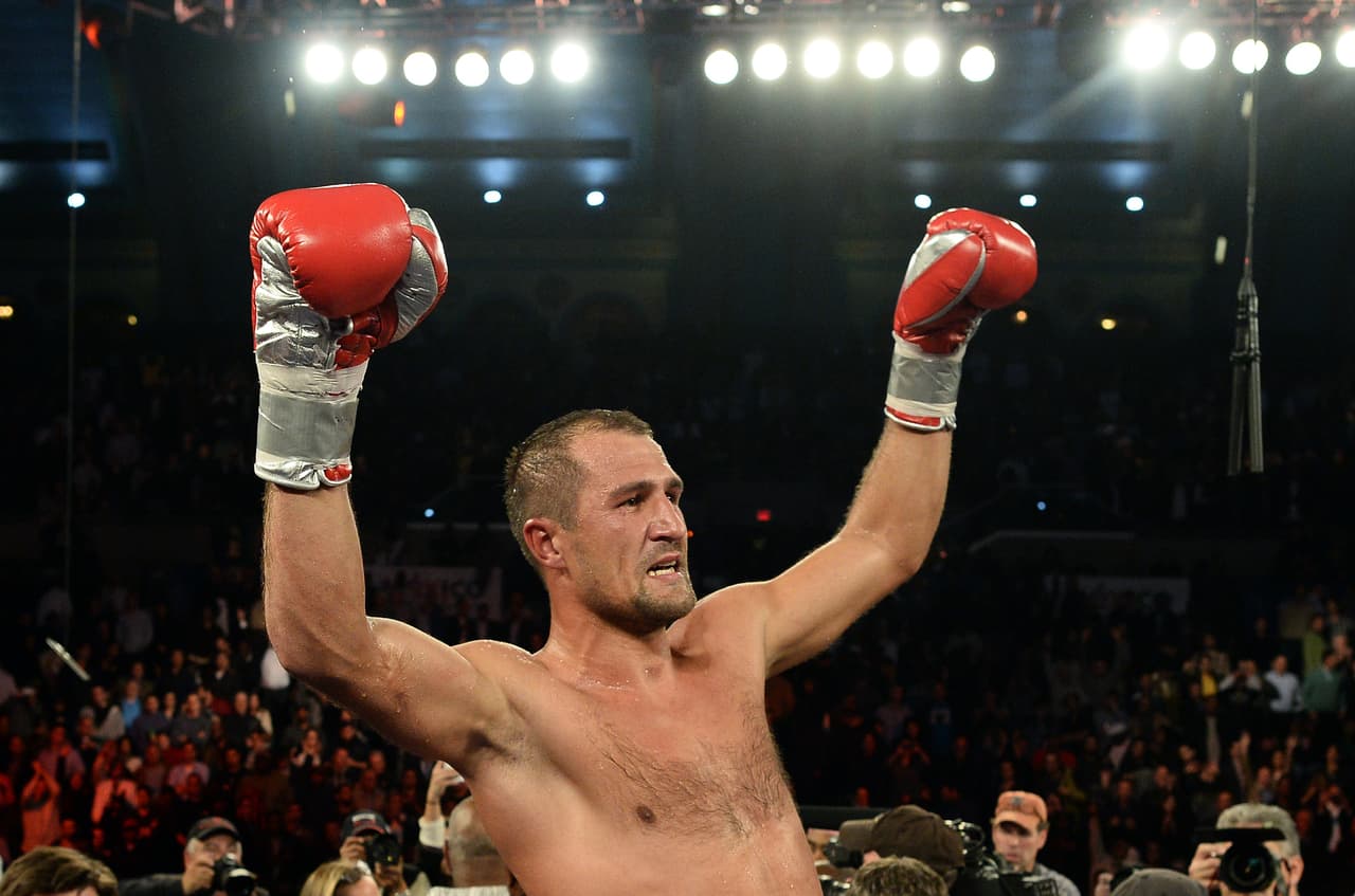 Kovalev destruyó a Mohammedi.