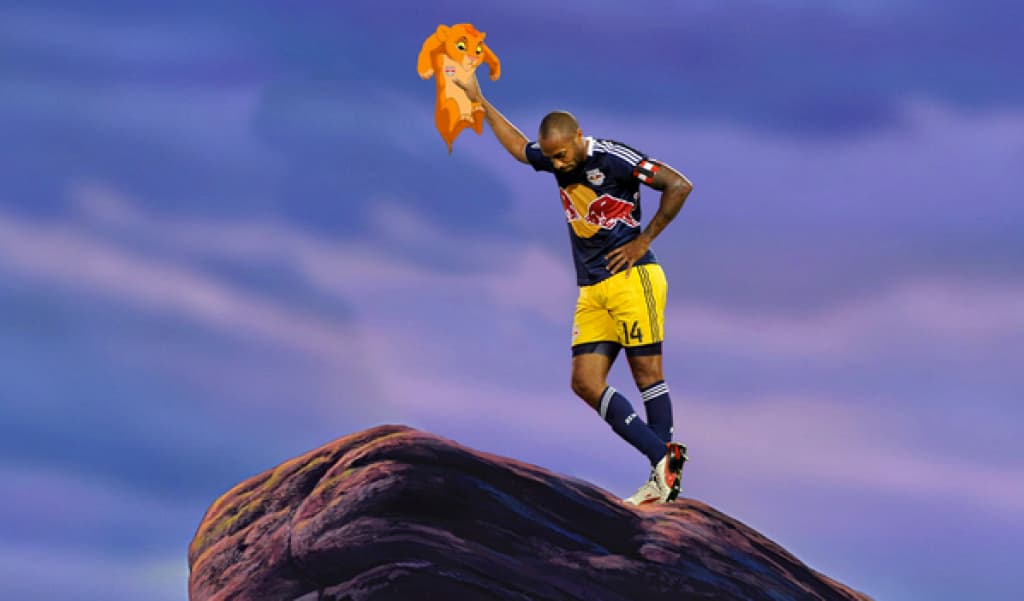 Los mejores memes del icónico festejo de Thierry Henry jugando con el New York Red Bulls.