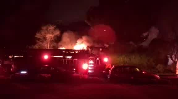 Incendio de una alarma deja a una persona hospitalizada en Concord 