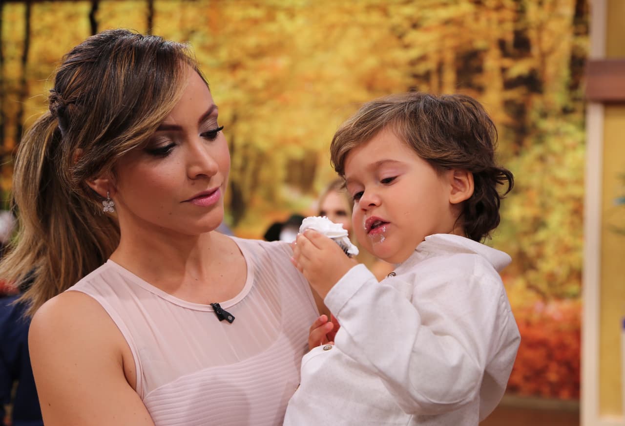 El primogénito de Satcha es Baby Bruce Aaron. Nació el 12 de julio de 2014 pesando 7.6 libras y midió 20 pulgadas.